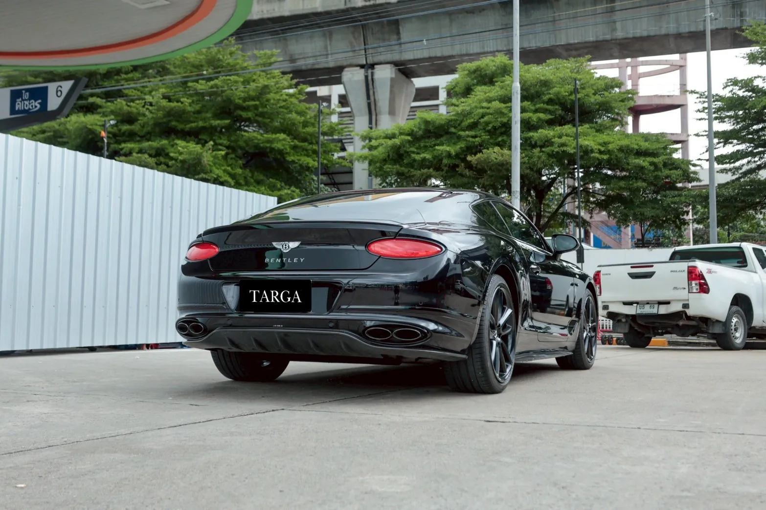 BMW Z4 M40i front view