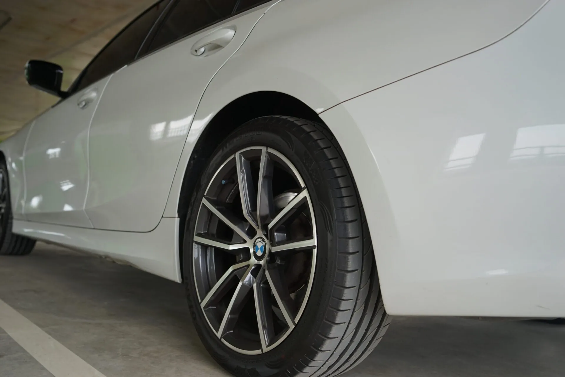 BMW 3 Series 320d detail