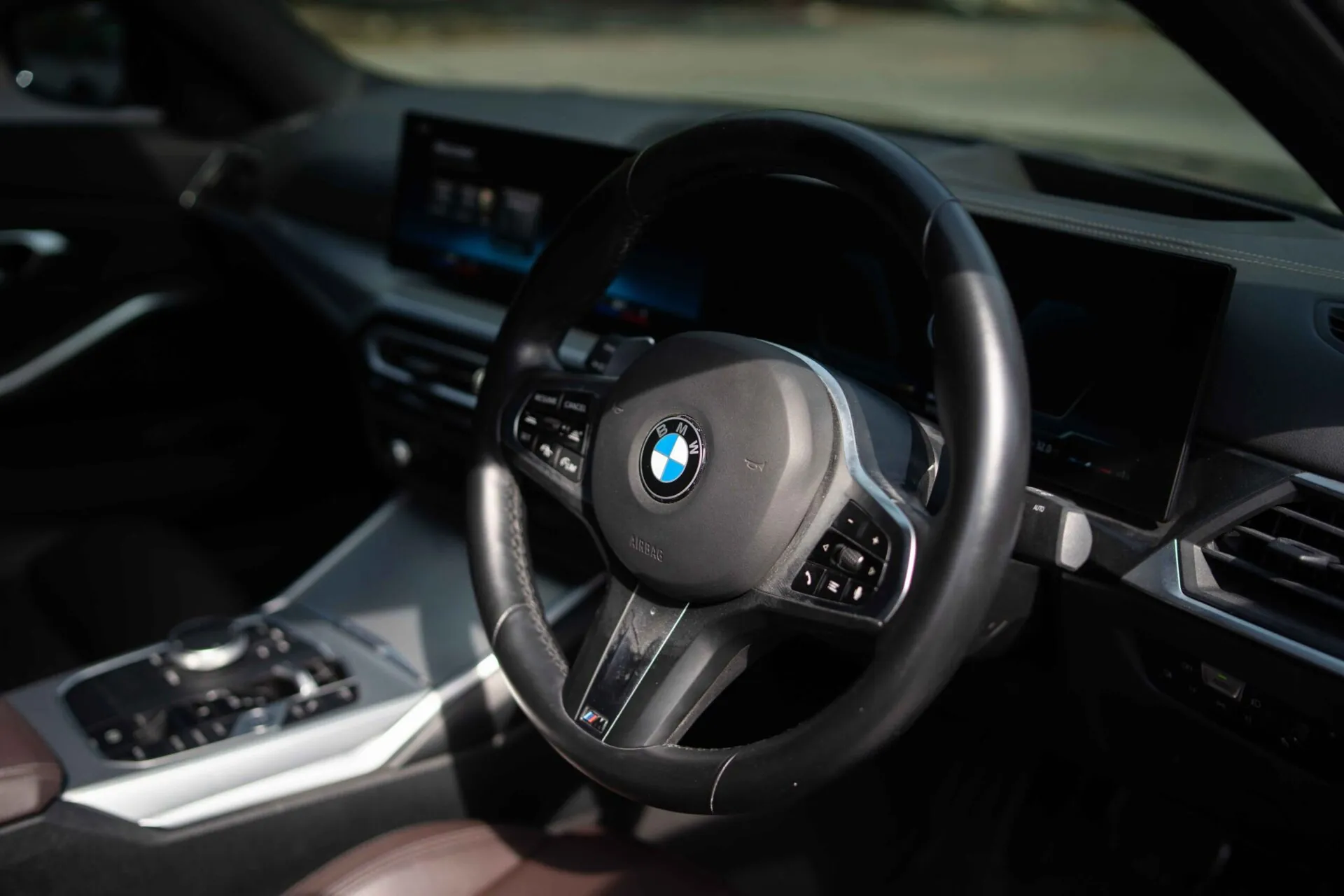 BMW 320d Sport LCI front view