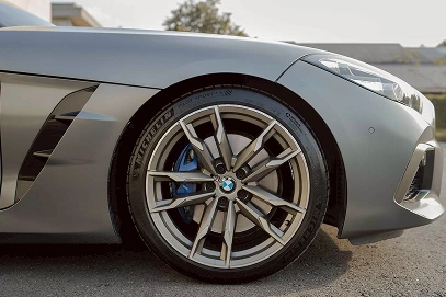 BMW Z4 M40i front view