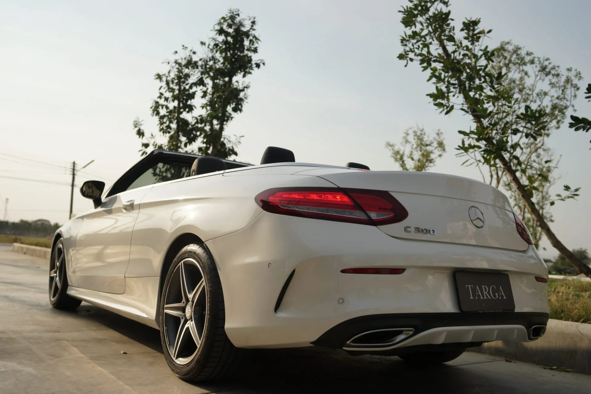 BMW Z4 M40i side view
